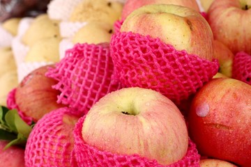 Apples fruit in street food