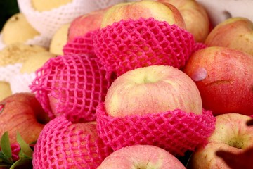 Apples fruit in street food