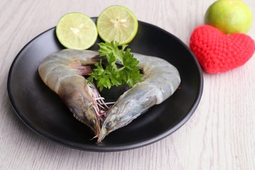 Fresh shrimps for cooking