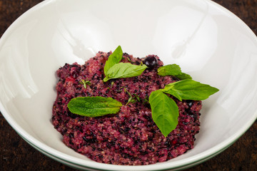 Delicious quinoa porridge