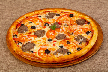 Pizza with minced meat