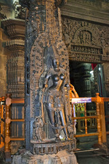 The Mohini Pillar mavinga a beautiful staue of Mohini a female form of Lord Vishnu. Chennakeshava temple. Belur, Karnataka.