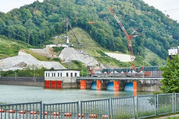 Kunstfelldecke mit Muster Damm Oyubari-Staudamm und Shuparo-Staudamm im Bau