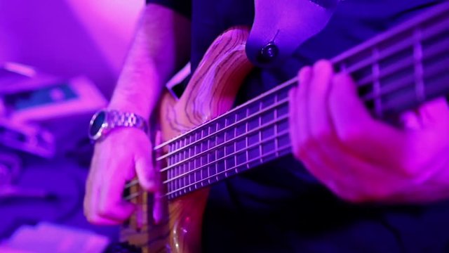Put some rythms in your video with beautiful instruments