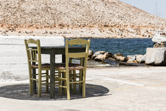 Terrasse de bord de mer en Gr&egrave;ce