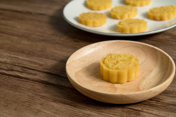 Chinese food, Mid-Autumn moon cake