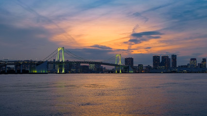 Obraz premium 豊洲ぐるり公園からの景色 夕方