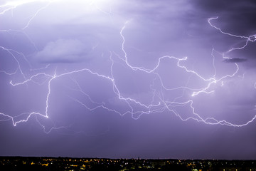 Orage et impact de foudre sur Poitiers - France