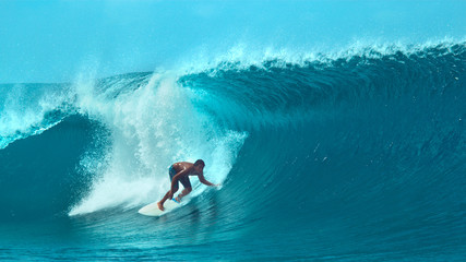 CLOSE UP: Extreme sportsman having fun riding a beautiful barrel ocean wave. - obrazy, fototapety, plakaty