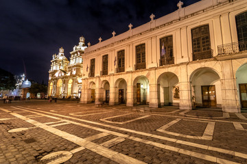 Obraz premium Cabildo and Cordoba Cathedral at night - Cordoba, Argentina