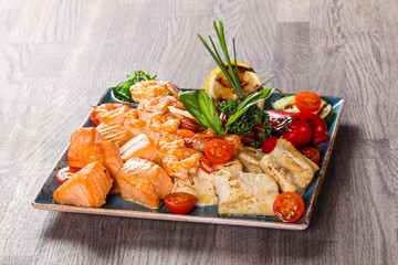 Fish and prawn plate