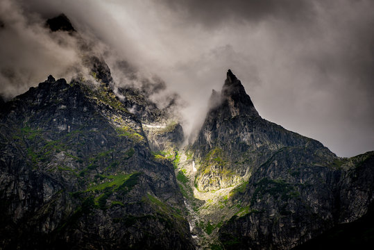 Mnich widziany z Morskiego Oka, Tatry