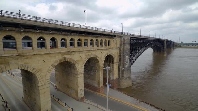 The St. Louis Metro crossing the Ead's Bridge into Illinois. Shot on Sony A7Sii in 4K 24fps.