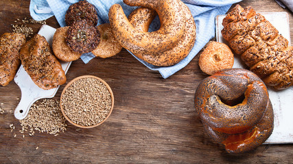 Fresh wholegrain mixed bread