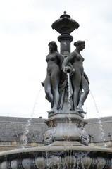 Fototapeta na wymiar Fountain of wine in Bordeaux