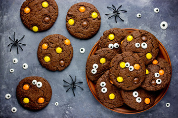 Halloween monster eye cookies for kids