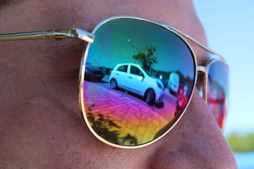 Auto Spiegelung in Sonnenbrille sunglasses
