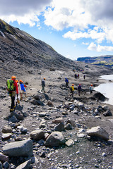 Senderismo por el glaciar Solheimajokull, Islandia.