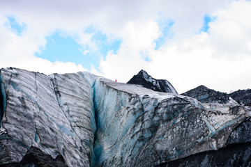 Senderismo por el glaciar Solheimajokull, Islandia.