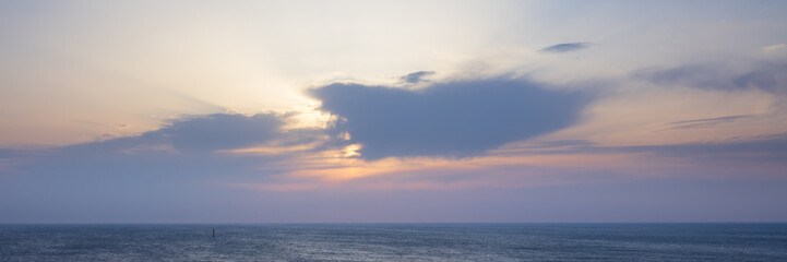 Sonnenuntergang über der Nordsee, Sylt, Nordfriesische Insel, Nordfriesland, Schleswig-Holstein, Deutschland, Europa