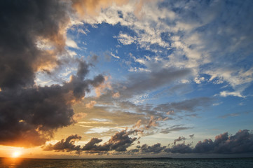 Sonnenuntergang in Indonesien