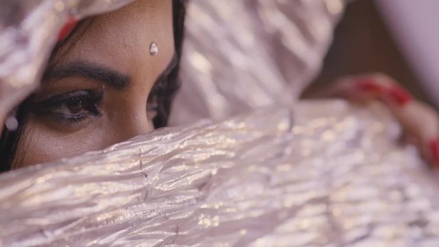 Eyes Odalisque - Belly Dancer