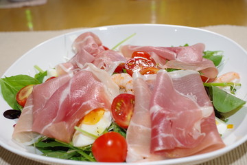 生ハムのサラダ