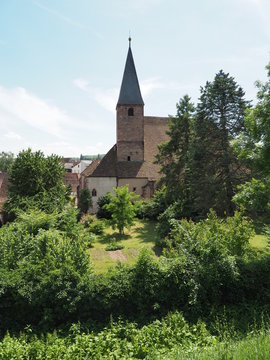 Wissembourg - Weißenburg – Weisseburch - im Elsass - mit mittelalterlichem Stadtkern und Stadtmauer
