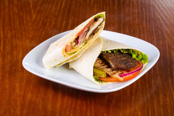 Pita with beef