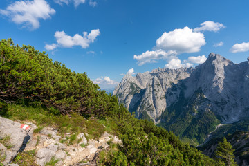 Kaiserbachtal Weg zum Stripsenjochhaus