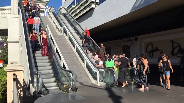 Las Vegas Strip Time Lapse of people moving around the strip