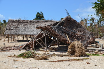 A cyclone hit the islands of Vanuatu destroying about 80 % of the buildings. 