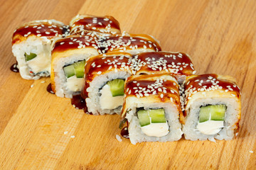 Eel roll with cheese