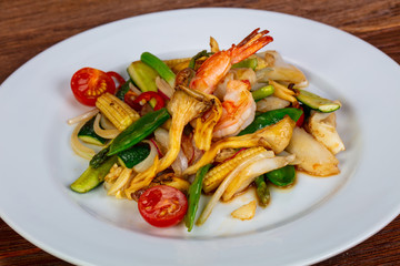 Stir fry with seafood