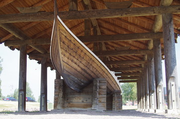 Fototapeta na wymiar Viking Longboat in the town of Rättvik in Dalarna