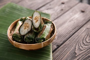 traditional indonesian dishes lemper