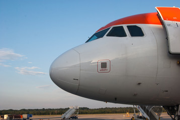 Obraz premium Front of an airplane