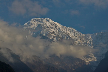 Obraz premium Annapurna through the clouds