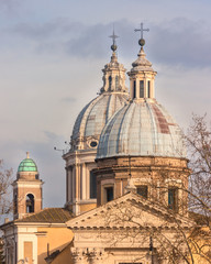 Obraz premium Church domes in central Rome, Italy