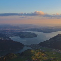 Obraz premium Lucerne at sunrise, view from mount Stanserhorn. 