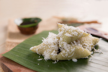 indonesian traditional culinary lupis