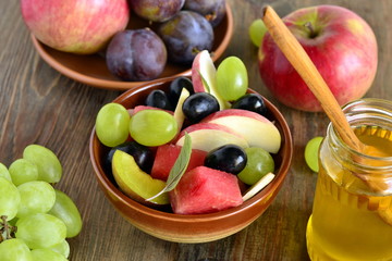 Fresh fruit salad, healthy eating concept