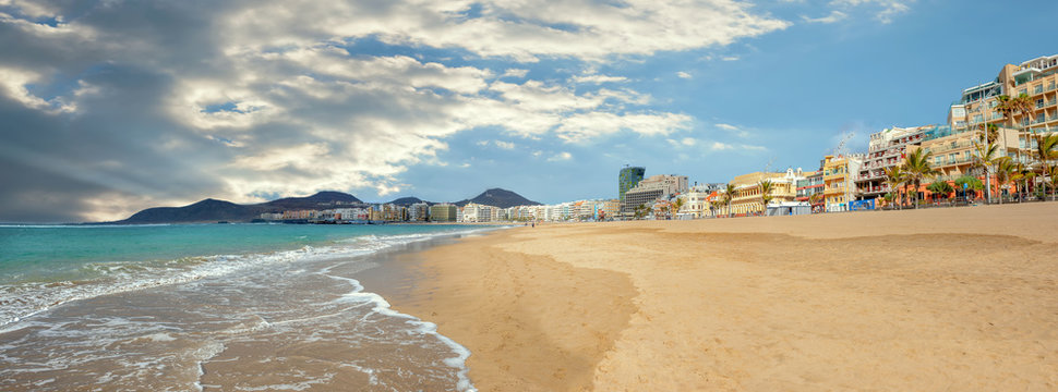 Las Palmas Beach. Gran Canaria, Canary Islands, Spain