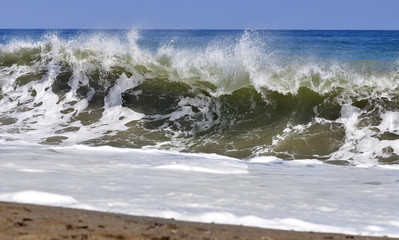 big waves on ocean