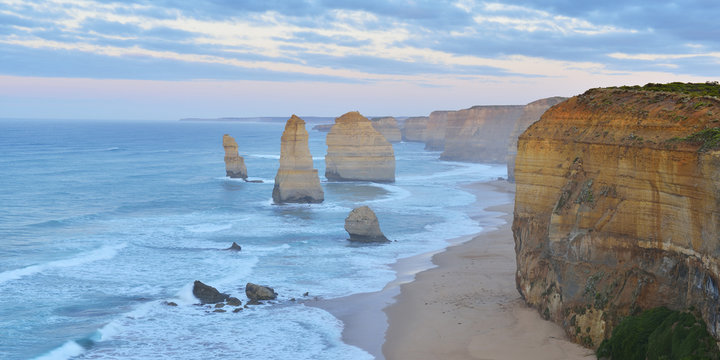 Limestone Stacks, The Twelve Apostles, Princetown, Great Ocean Road, Victoria, Australia