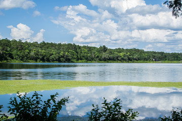 Obraz na płótnie Canvas Beautiful lake view