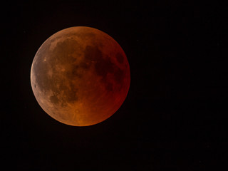 Total Lunar Eclipse - Bloody Moon