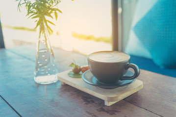  Latte Coffee art in brown cup