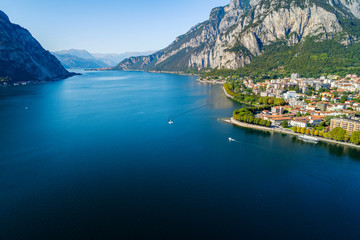Lecco - Lago di Como (IT) - Vista aerea panoramica della città 
