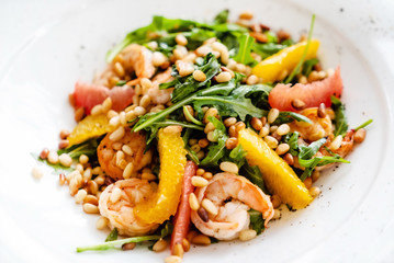 salad with shrimps